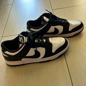 Nike dunk low black and white womens
